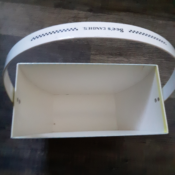 🐰Basket 🐰 - Picture 3 of 3